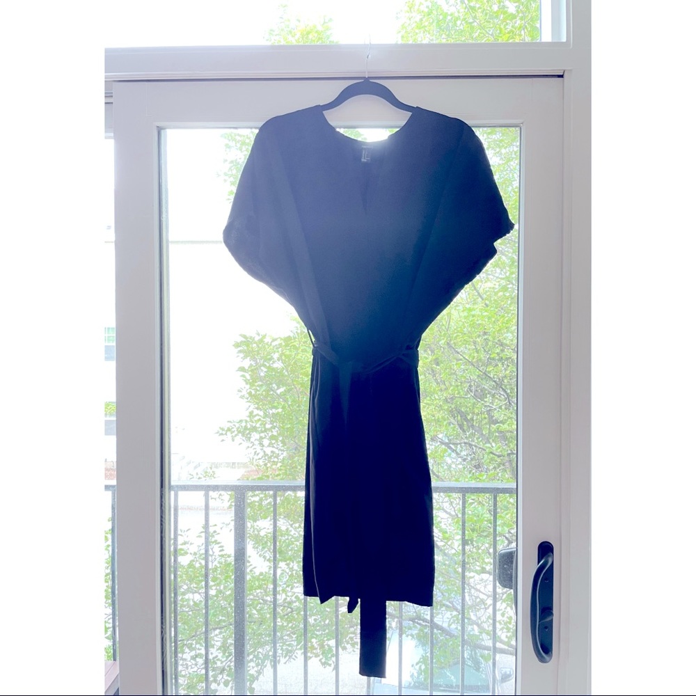 Forever 21 black dolman notched neck dress with waist tie